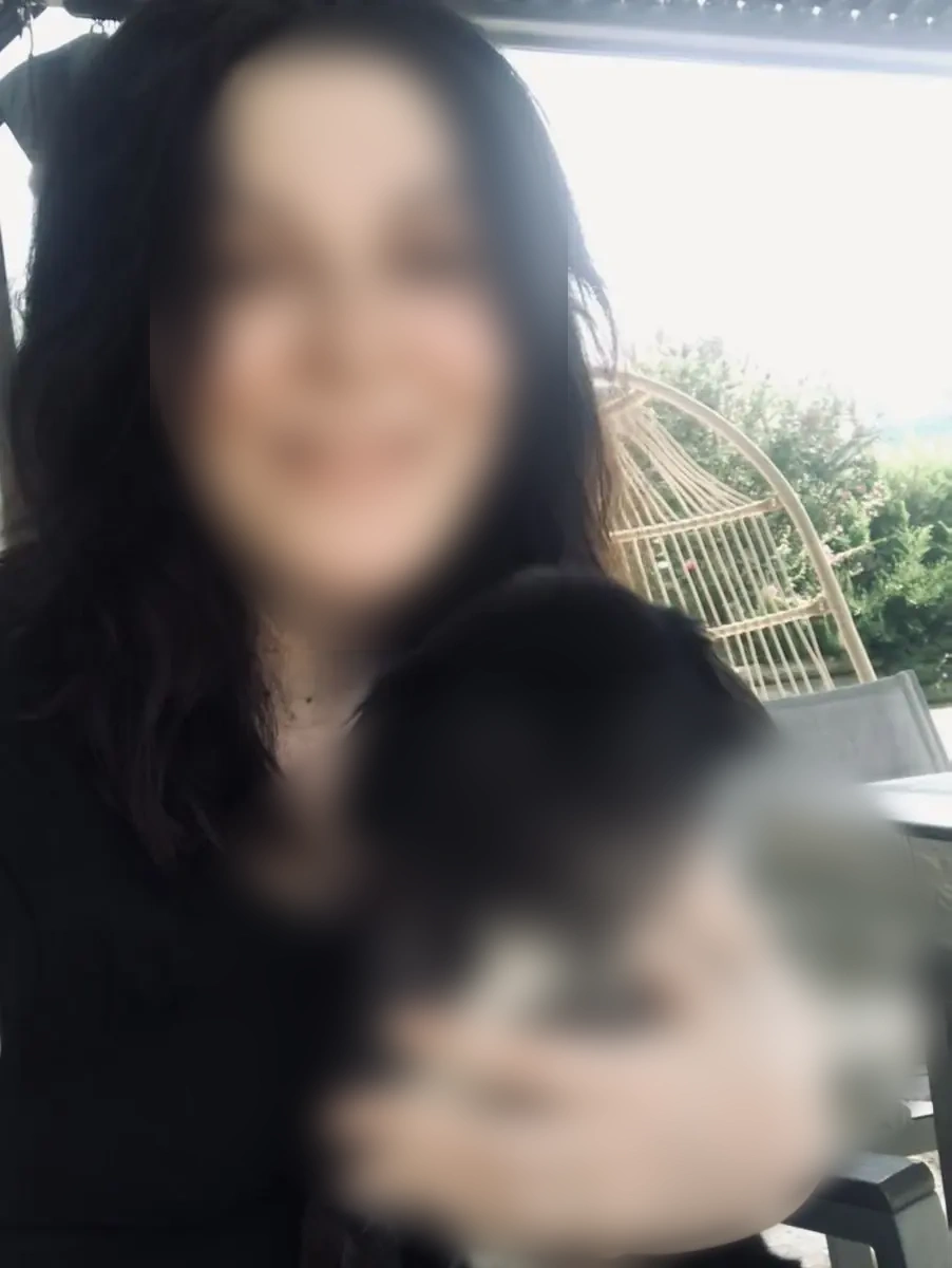 Lucie.Entre.Adultes